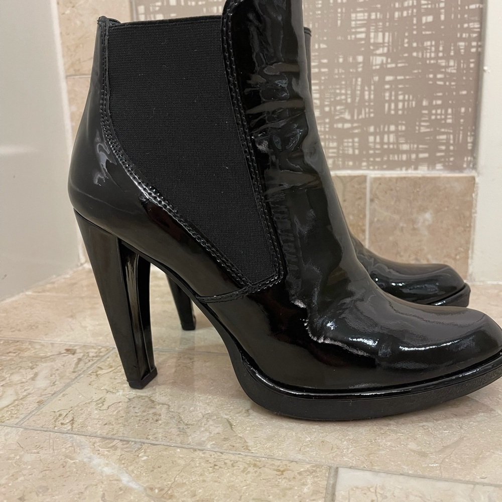 Stuart weitzman patent leather booties/ heels - Picture 5 of 13